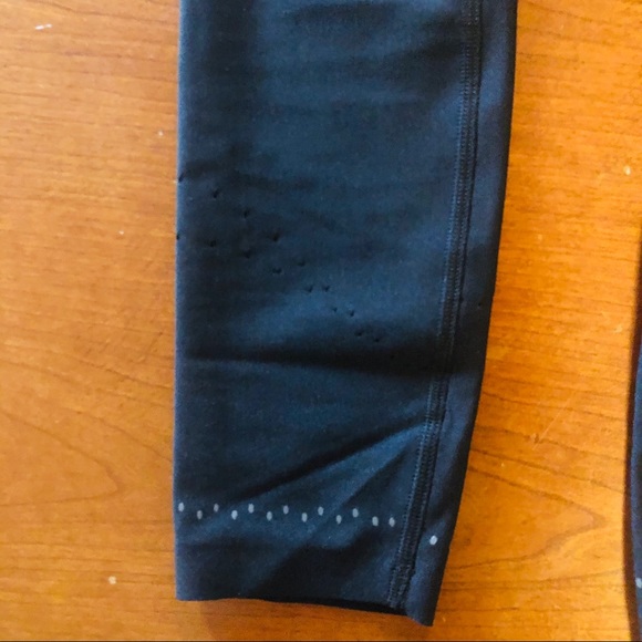 Lululemon Black Zone In Tight - Picture 5 of 8